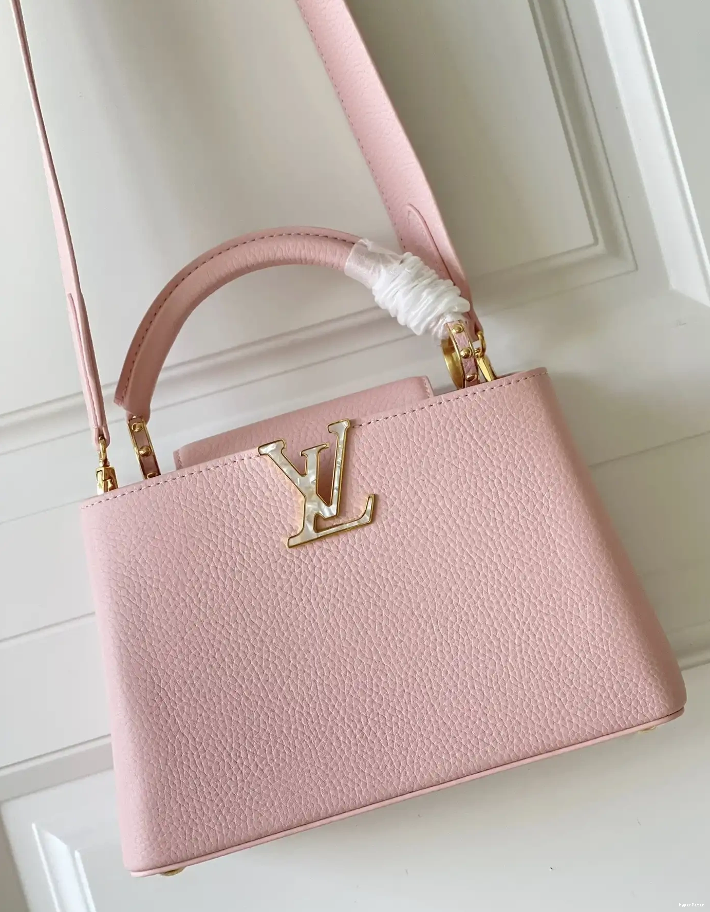LOUIS CAPUCINES VUITTON BB 0623